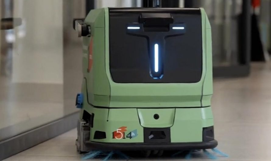 Порядок в столичных школах стали наводить роботы