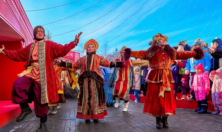 Москвичи и туристы смогут принять участие в масштабных масленичных гуляниях