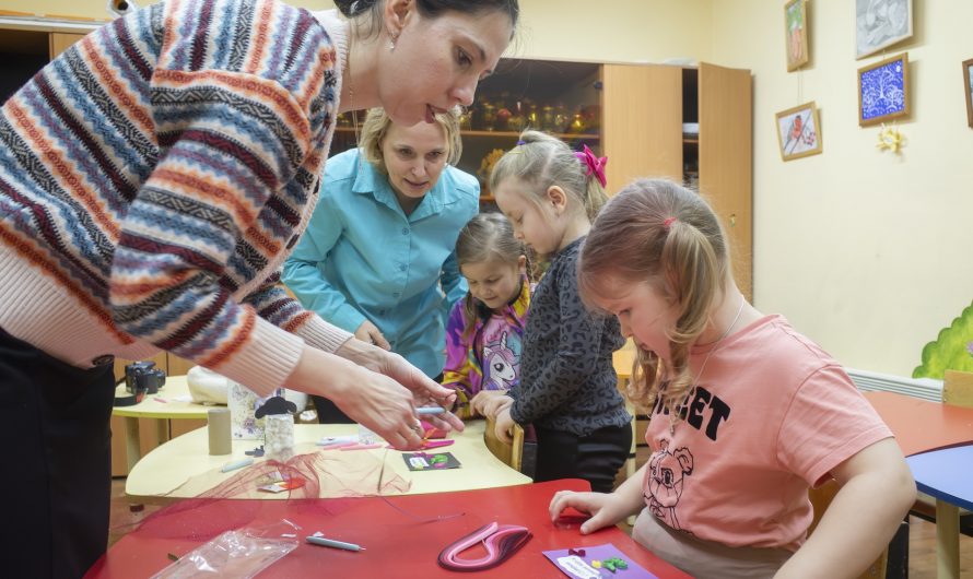 Юные жители Зеленограда создали особые открытки к 23 февраля