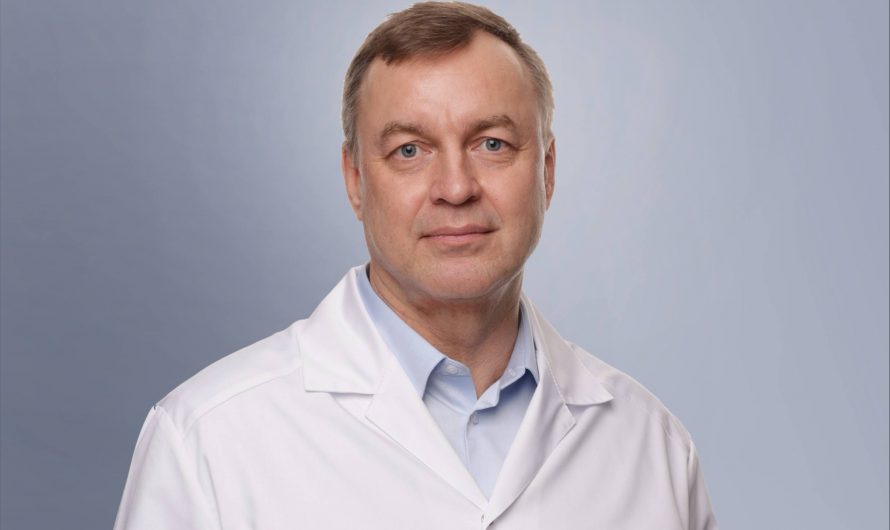 Московский кардиолог Дмитрий Назаров поздравил фельдшеров с праздником