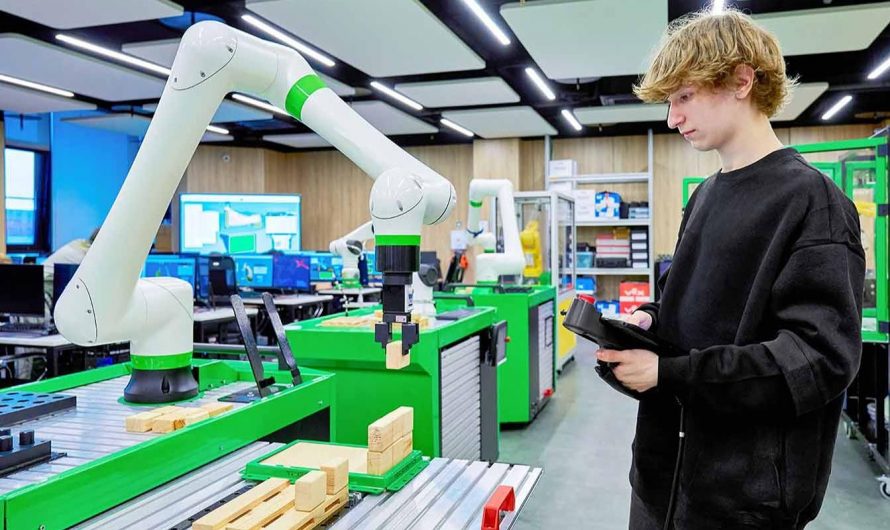 Москва расширит систему профориентации школьников через новые образовательные траектории